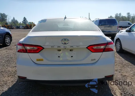 2020 Toyota Camry из США, поврежденный, VIN 4T1C11AK1LU929574